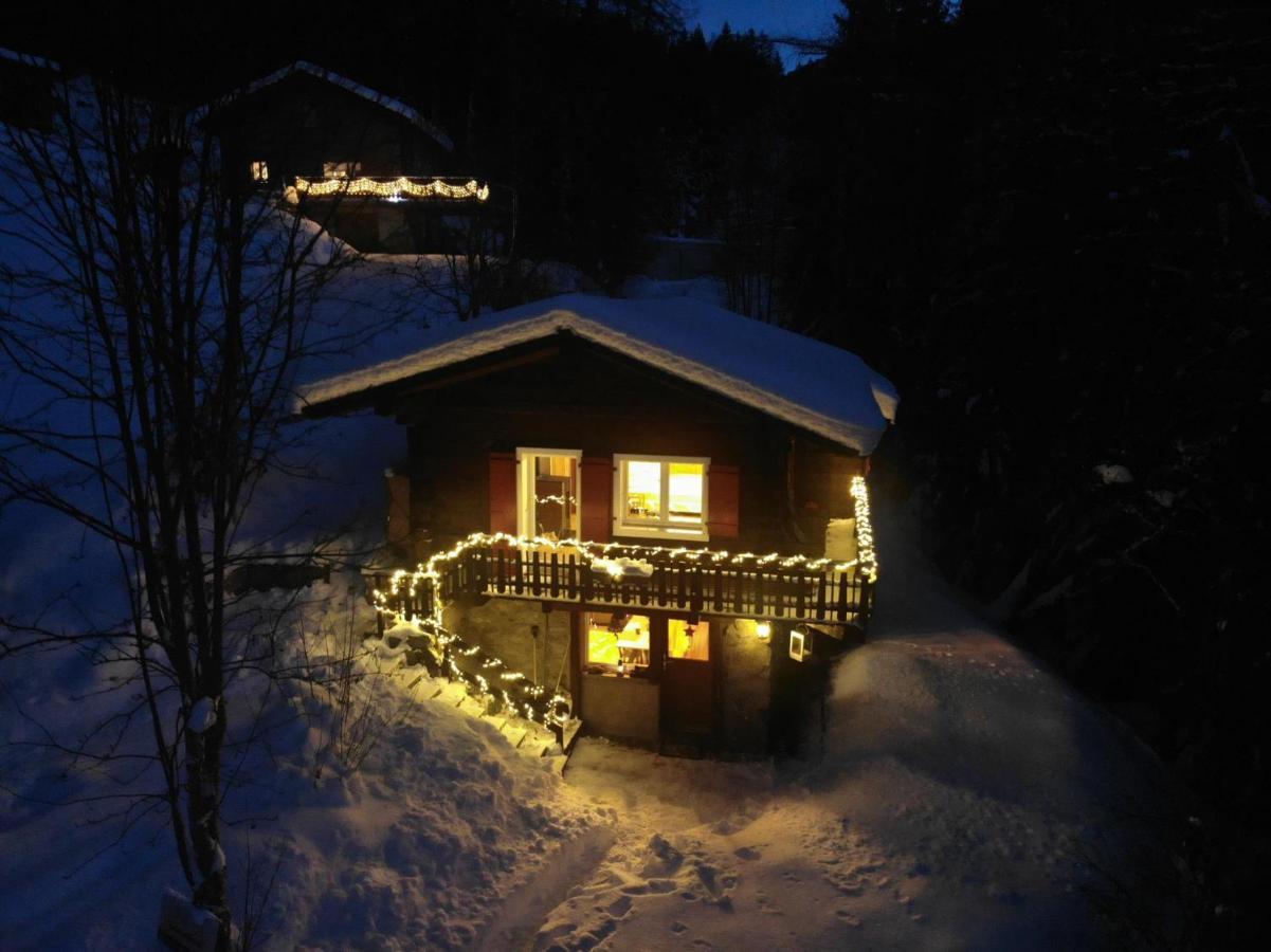 Petit chalet rustique et bucolique Bovernier Extérieur photo