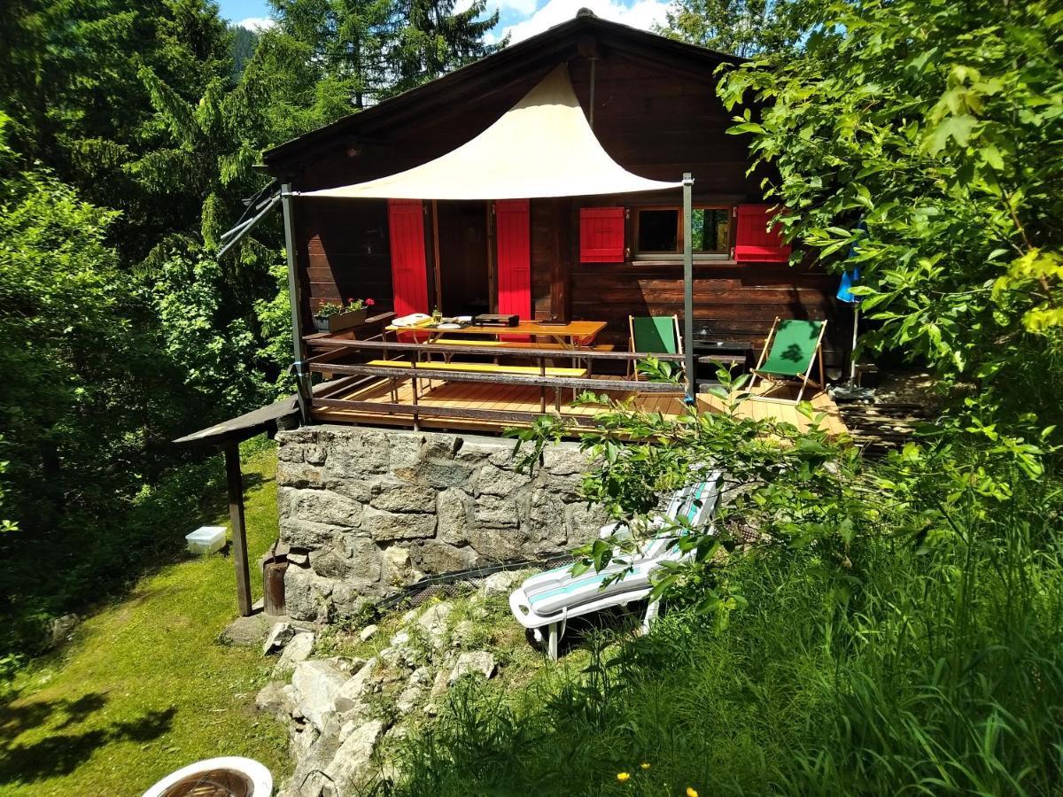 Petit chalet rustique et bucolique Bovernier Extérieur photo