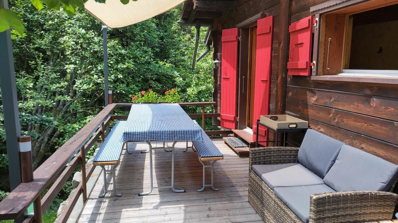 Petit chalet rustique et bucolique Bovernier Extérieur photo