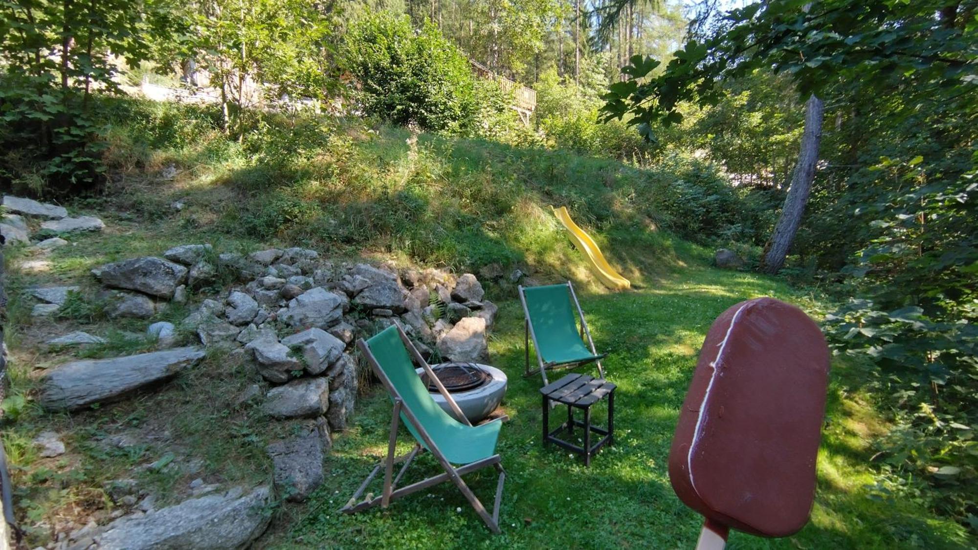 Petit chalet rustique et bucolique Bovernier Extérieur photo