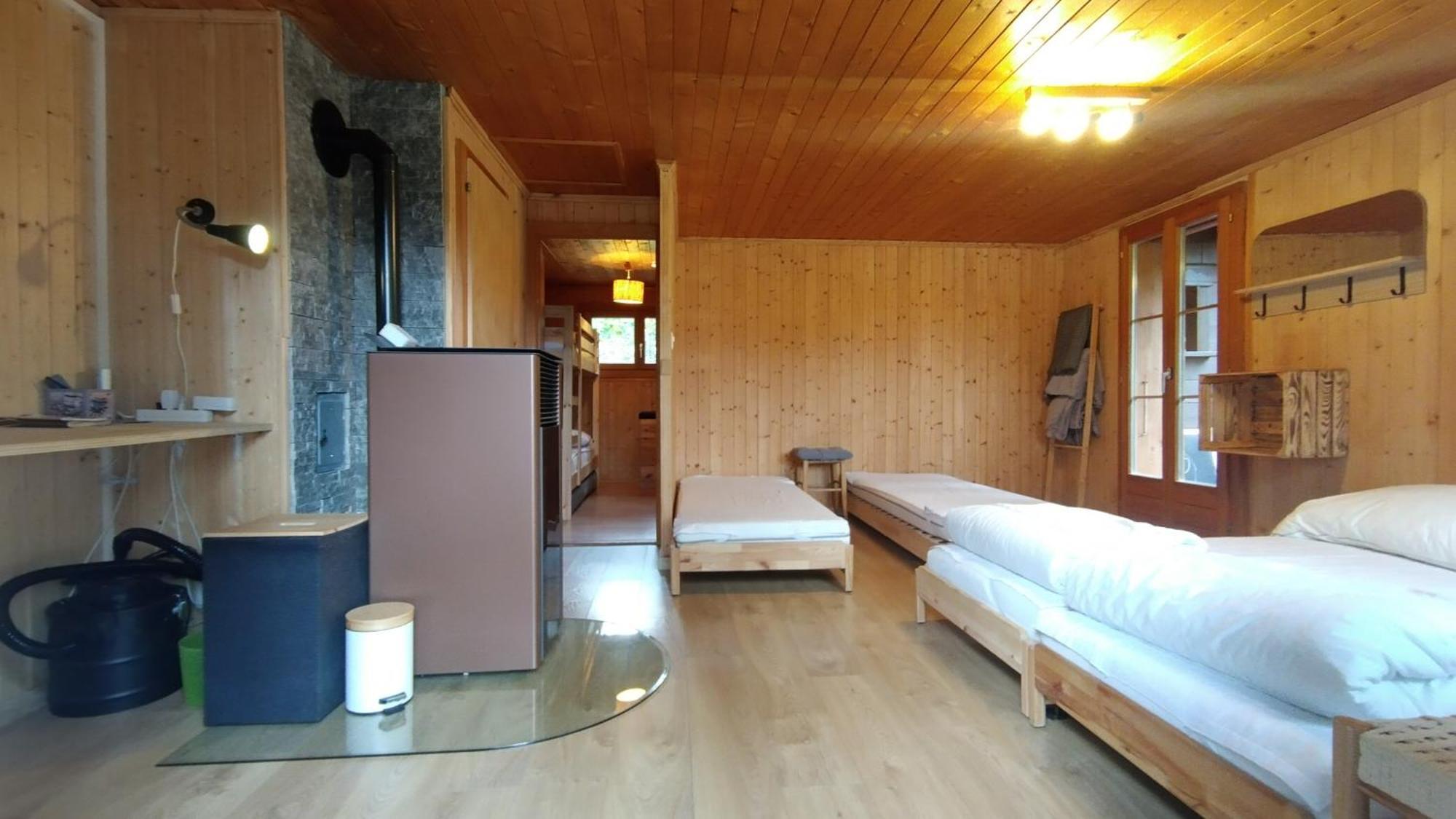 Petit chalet rustique et bucolique Bovernier Extérieur photo